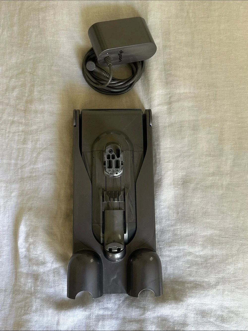 Dyson Black Charging Dock, Adapter and Wall Mount Set